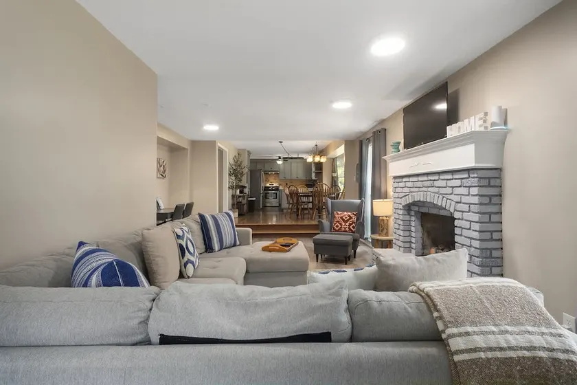 5BR Home Sleeps12|FirePit_Arcade Games_FIFA ready! - Image 1