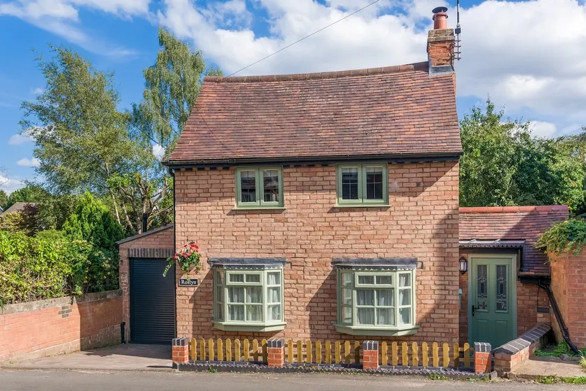 Roslyn Cottage - Image 1