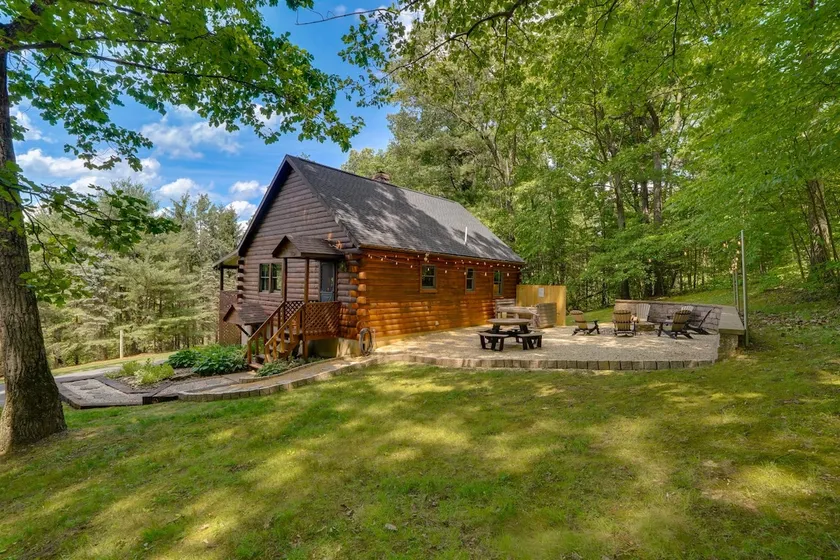 Log Cabin | Hot Tub | Ping Pong | Cozy - Image 1
