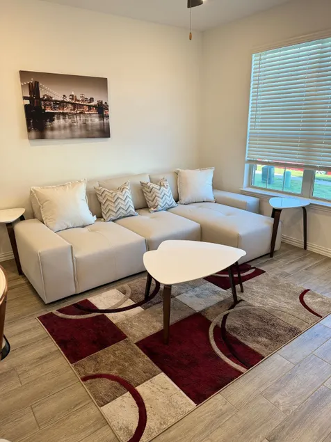 Feel at home in our cozy guest suite - Image 1