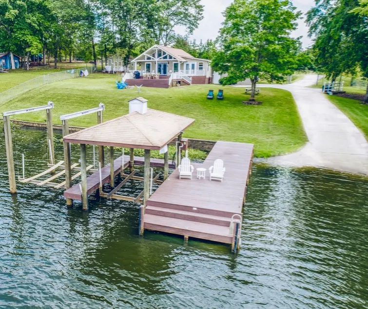 Ultimate Amenity-Rich Lake Escape, Game Room, Ramp - Image 1