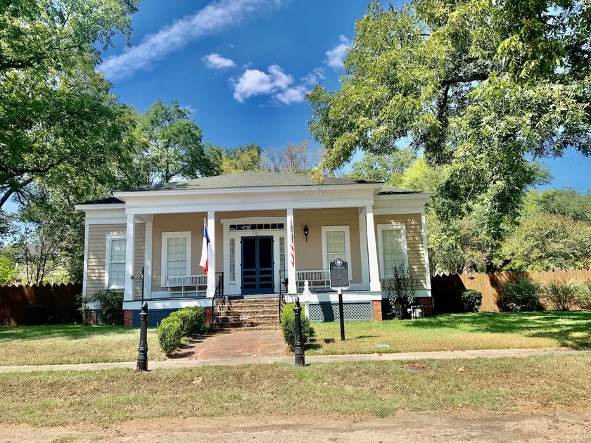 Historic Jefferson Beauty! The Spellings House - Image 1