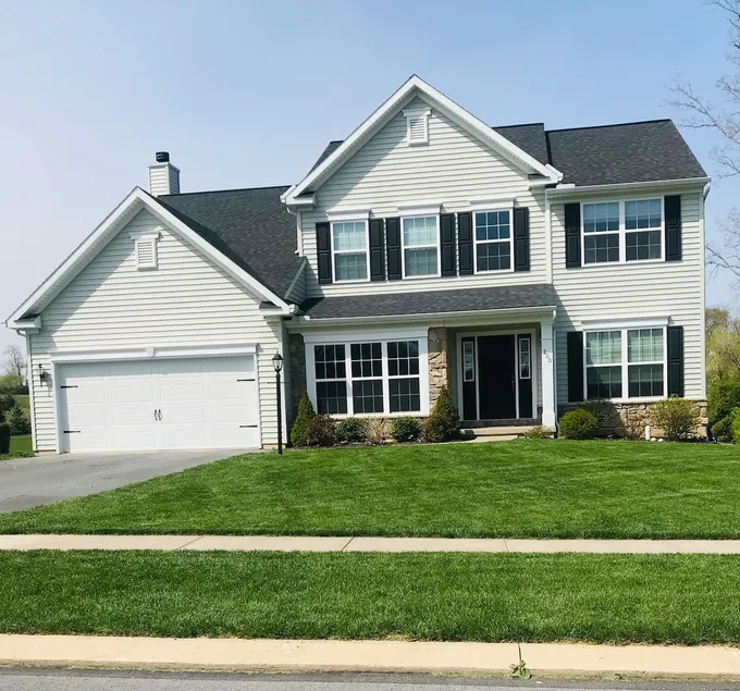 Brand new home close to Penn State - Image 1