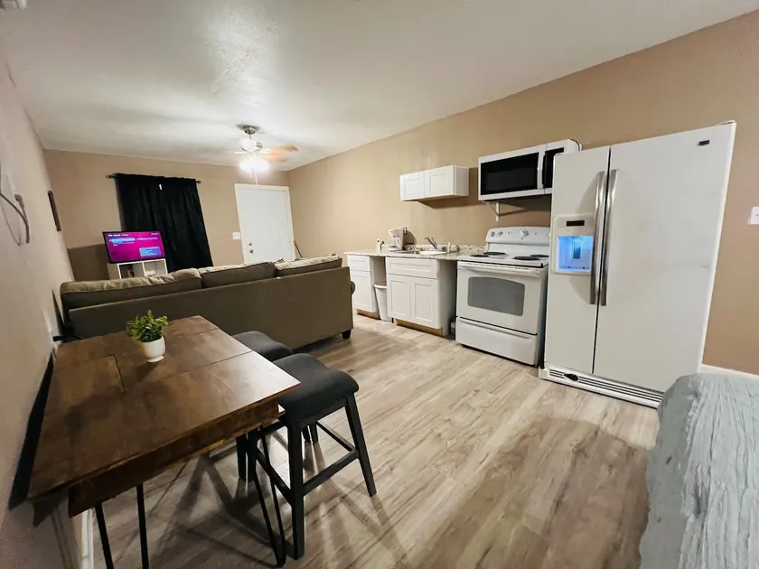 Brand new apartment - Image 1