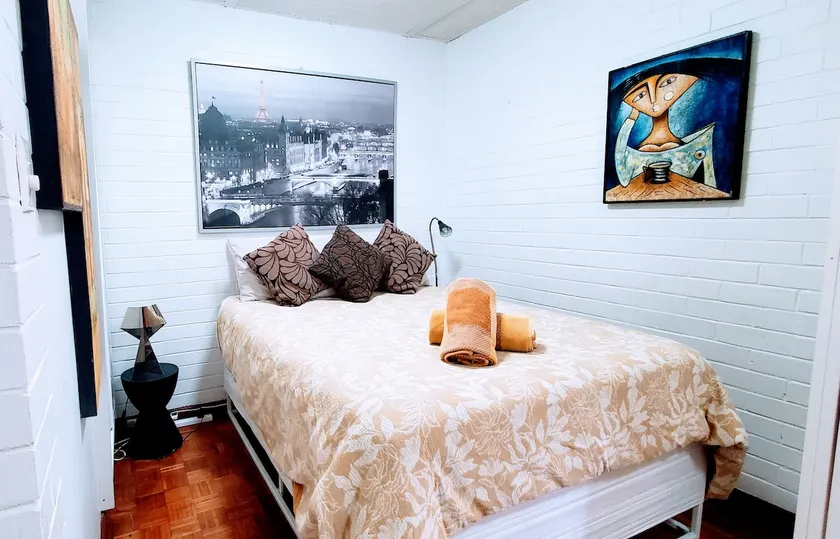 Quaint & Tranquil Subiaco 1 Bedroom Apartment - Image 1
