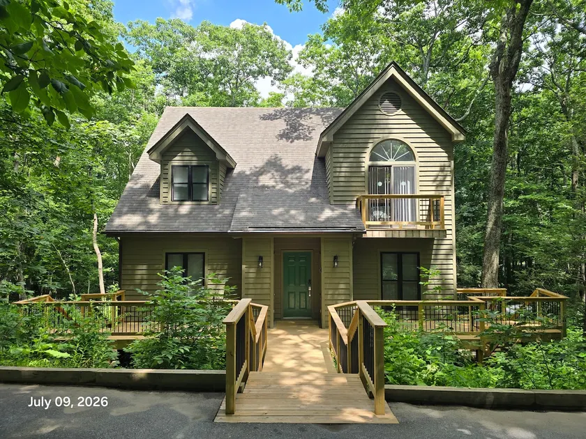 Getaway To Wintergreen - Image 1