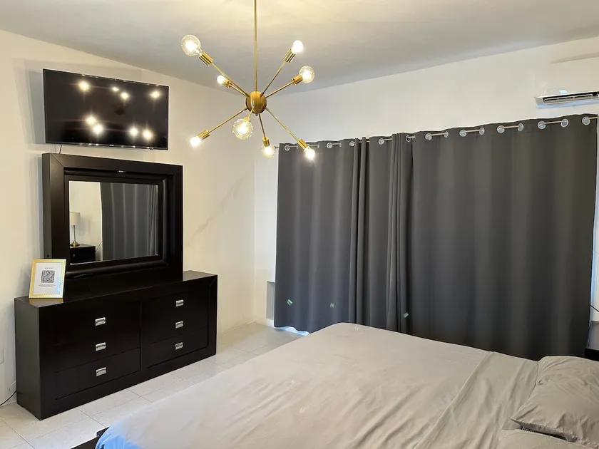 Luxury Suite in La Quebrada! Downtown Acapulco - Image 1