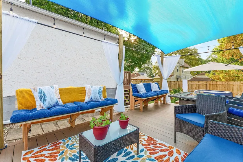 Cozy 2BR Guesthouse • Hot Tub • Near Philly - Image 1