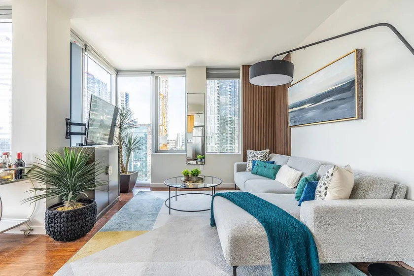 2BR | Gym, Pool | Bellevue | Sophari Towers L - Image 1