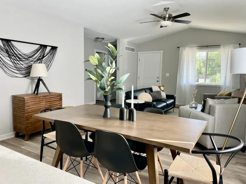 Beautiful Home Near Downtown and Airport, 3BR/2BA - Image 1
