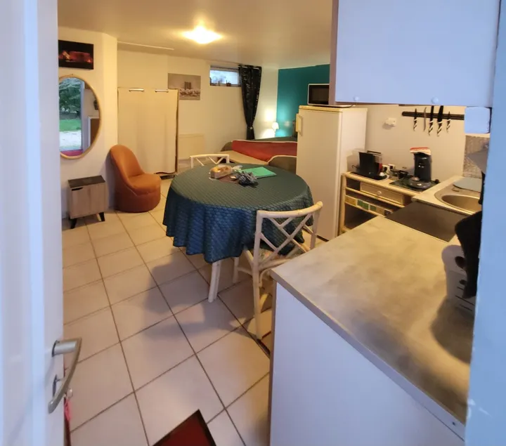 In the countryside - 25 m2 studio, QUIET, 2 people, WiFi - Image 1