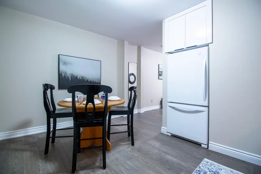 Thornhill 2 Bedroom Unit - Image 1