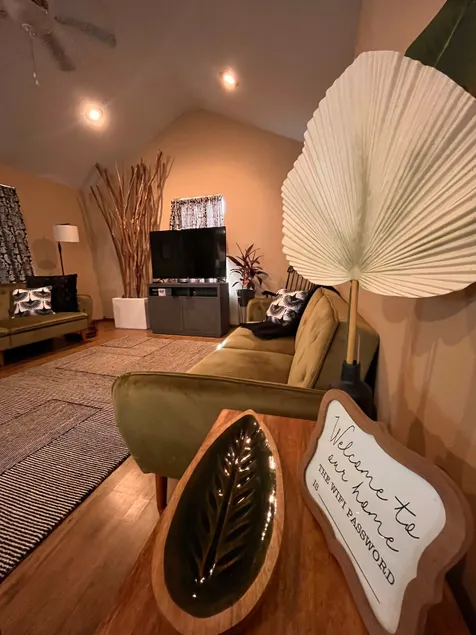The Little Yellow House - Image 1