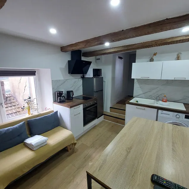 Apartment, Langres city center - Image 1