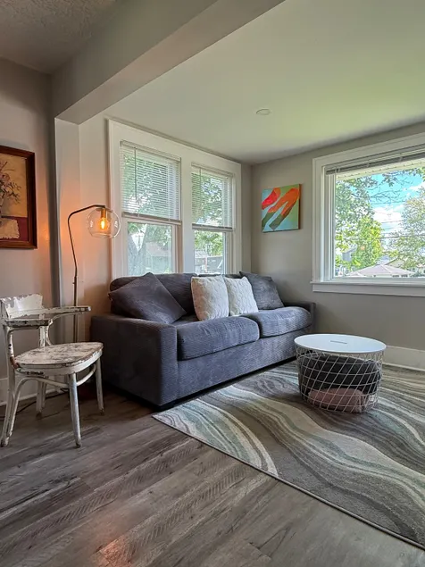 Bed & Beverage with Lakeview - Image 1