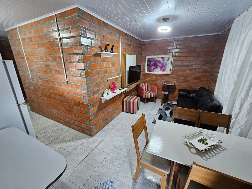 529 House 2 bedrooms complete with air-conditioning in the bedrooms. - Image 1