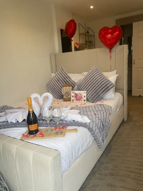 (NEW) Poppy's place - 10 minute drive from York - Image 1