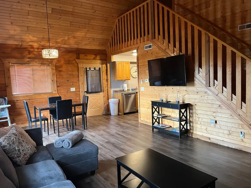 Cabin Retreat near 3 Bears Resort - Image 1