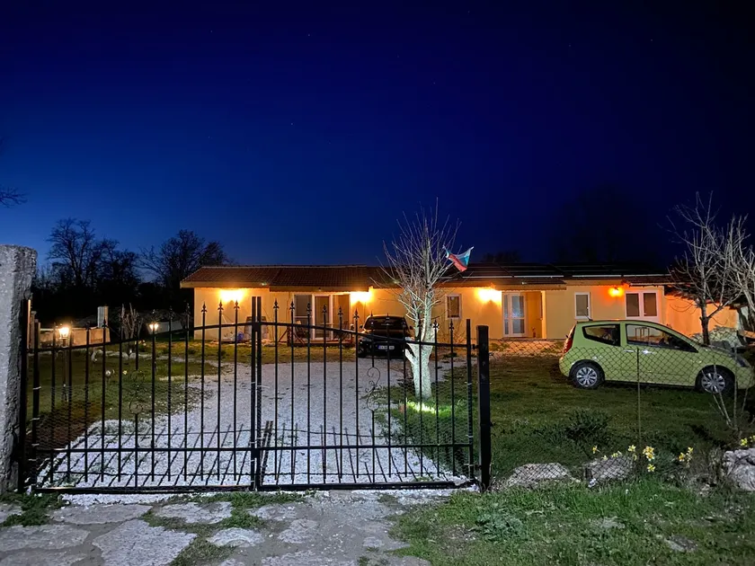 House sunlight - Image 1