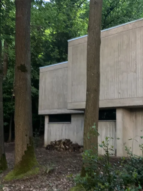 Studio in the woods near the city - Image 1