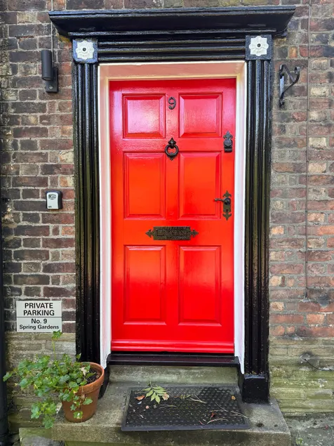 Cosy Cottage (Free parking) - Image 1