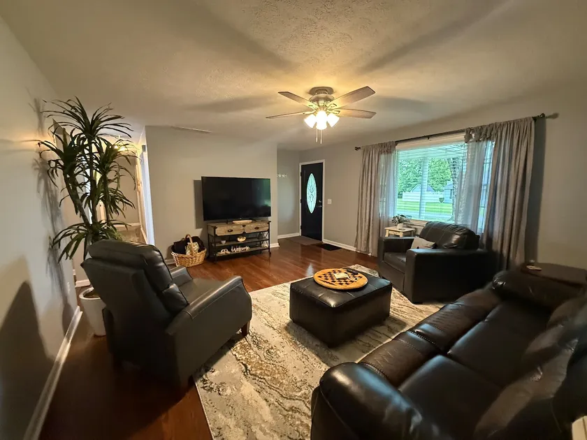 Cozy Home Close to RRG Action - Image 1