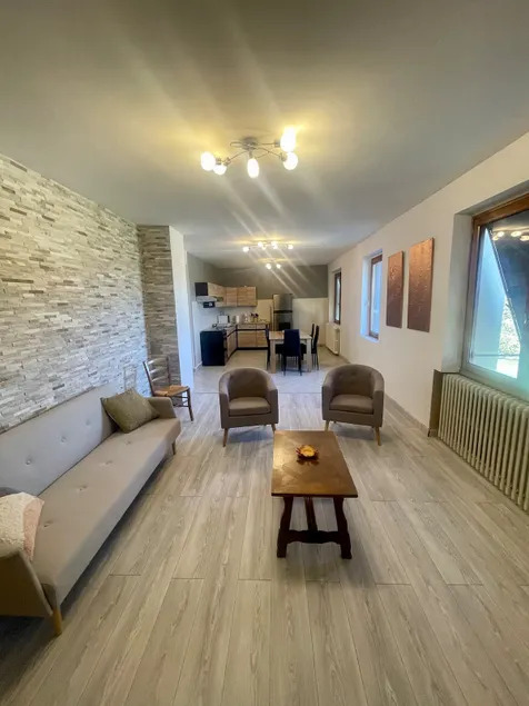 Peaceful apartments in a country house - Image 1