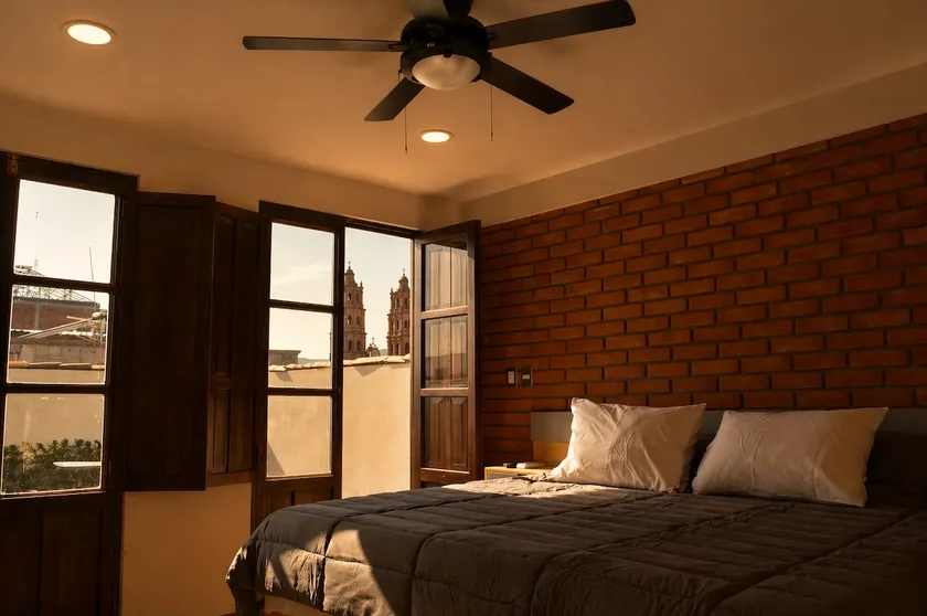 Amazing apartment with views in the center - Image 1
