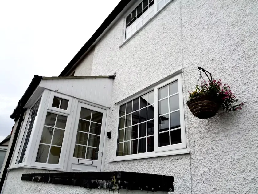 Charmant chalet Conwy à pied de la ville pour 4 personnes plus un lit WIFI et à l'extérieur. - Image 1