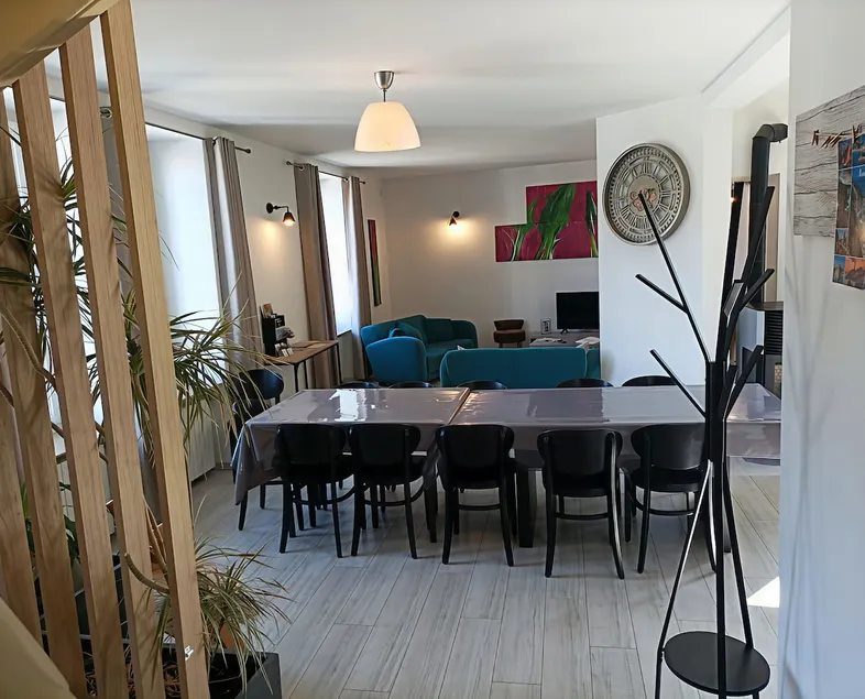 Air-conditioned La Ferronnerie apartment with views of the Festival Photo - Image 1