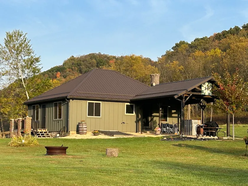 Wheat Hollow Rustic Retreat-Dog Friendly - Image 1
