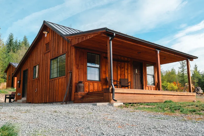 La Grande Cabin - Image 1