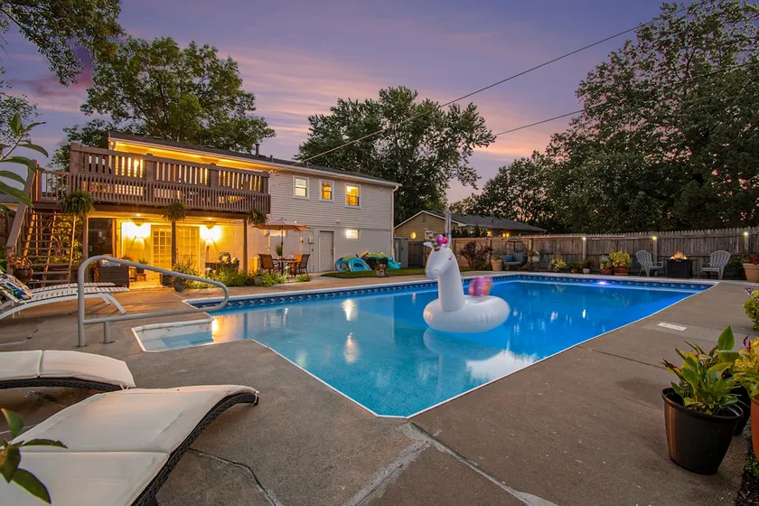 Family GEM!/POOL is OPEN! - Image 1