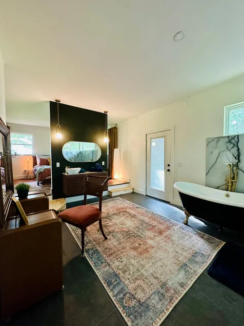 Grandview House | Wedding Weekend Retreat - Image 1
