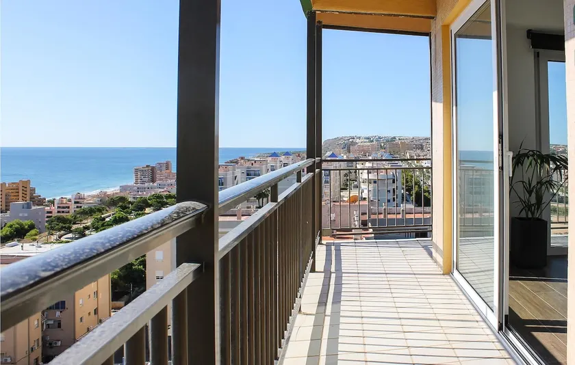 Gorgeous Apartment In Elche With House Sea View - Image 1