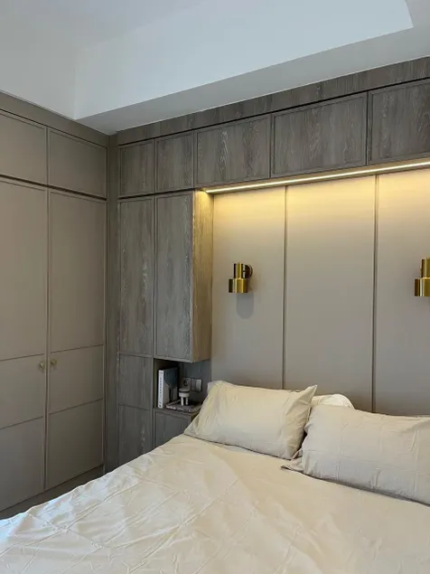 1BR apartment near MRT station - Image 1
