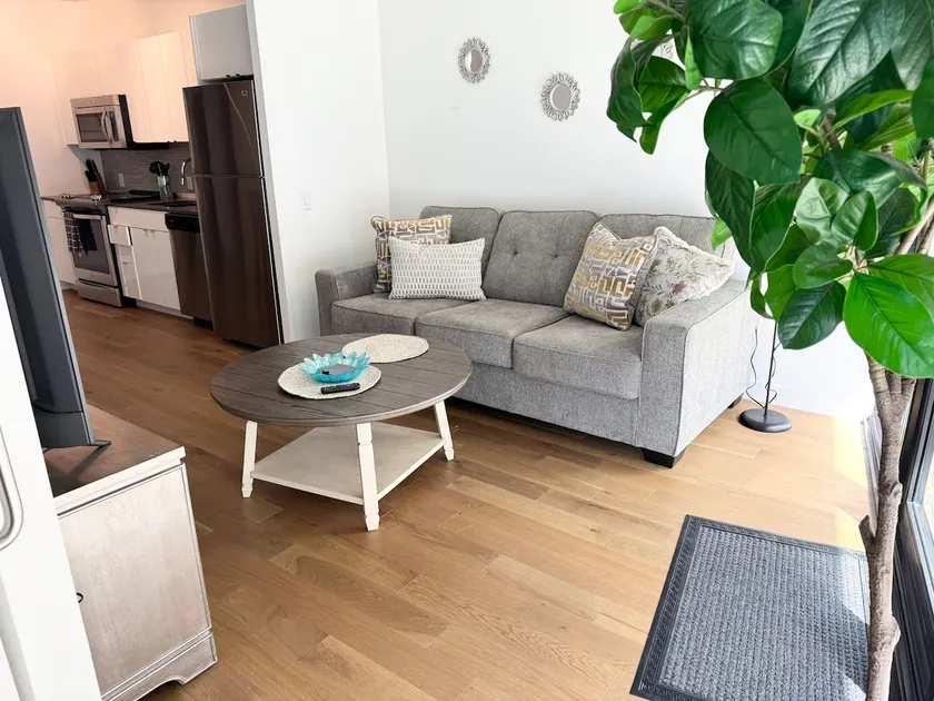 2 bed downtown across jets arena king bed wifi  - Image 1