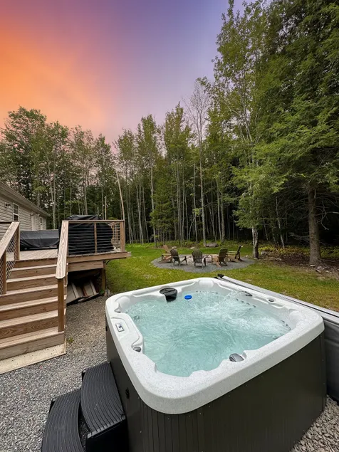 Near Hiking • Hot Tub • Fire Pit • Game Room - Image 1