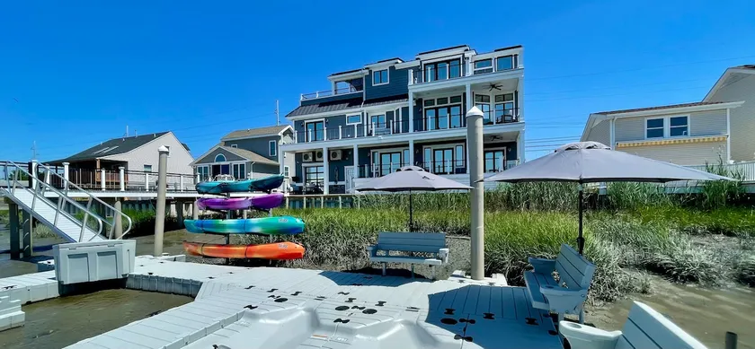 5 Bed/5 Bath-Spa-SkyDeck-Elevator-Dock-Sleeps 14. - Image 1