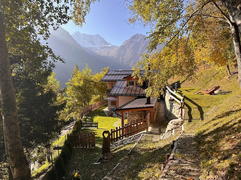Alpen Presanella Chalet - Image 1