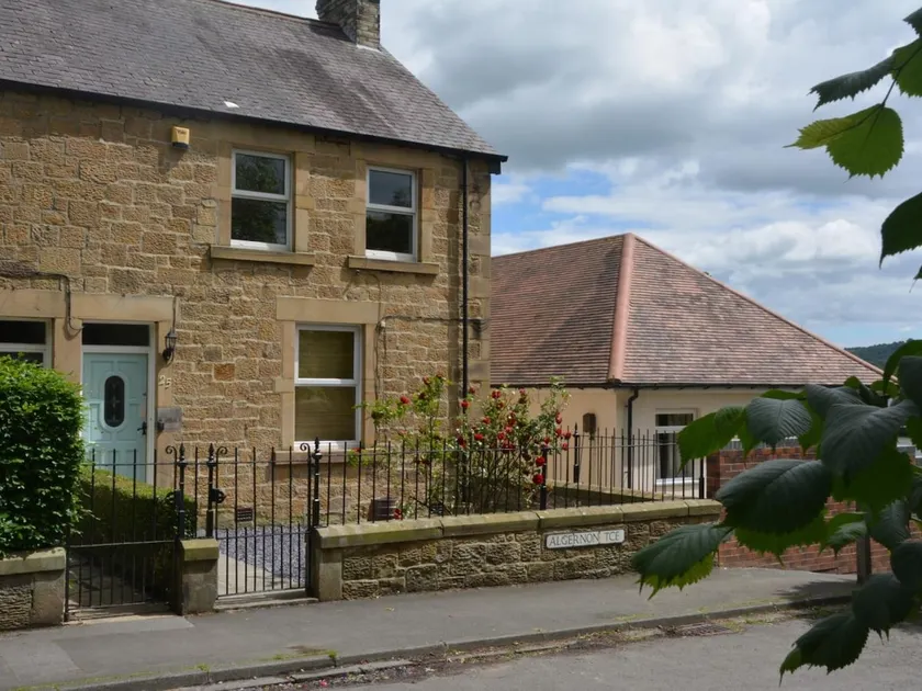 3 Bed in Wylam oc-51738 - Image 1
