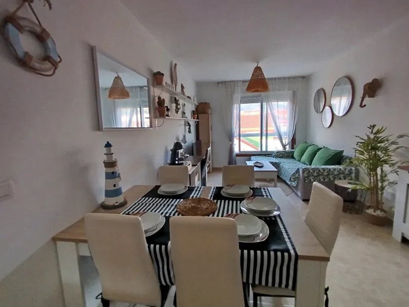 Beachfront apartment with garage - Image 1