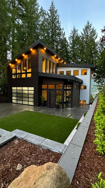 Modern Lake View Home - Image 1