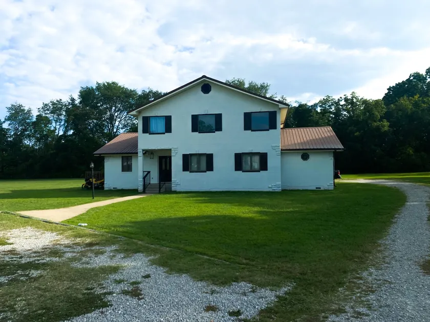 Dragonfly Inn - Image 1