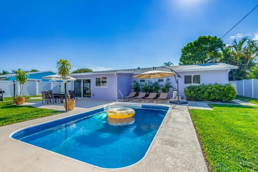 *NEW* Purple Jupiter with heated pool! - Image 1