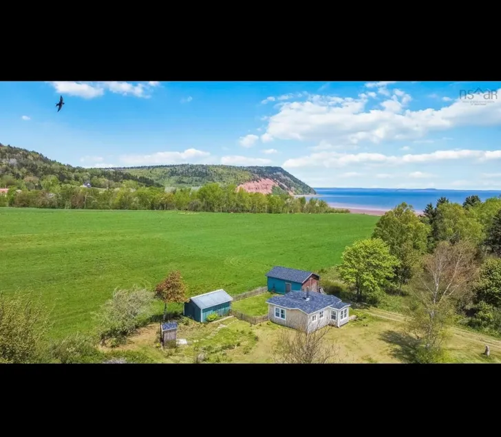 Ocean’s Edge Off-Grid Adventure - Image 1