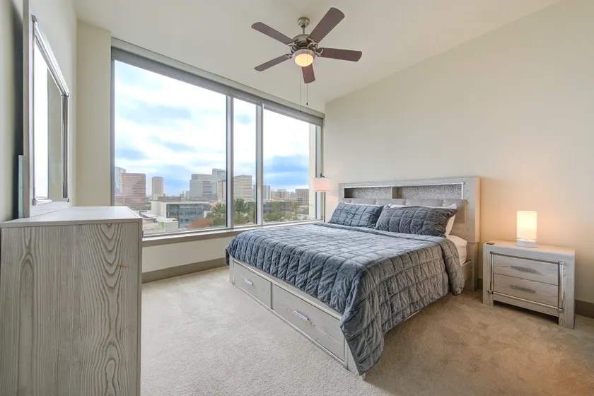 Hanover Post Oak - Image 1