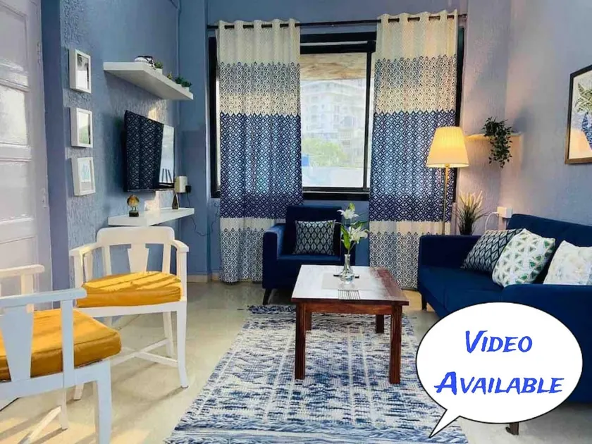 *Old Warm Charm* 2 bedrooms*Near Sea*Khar West* - Image 1