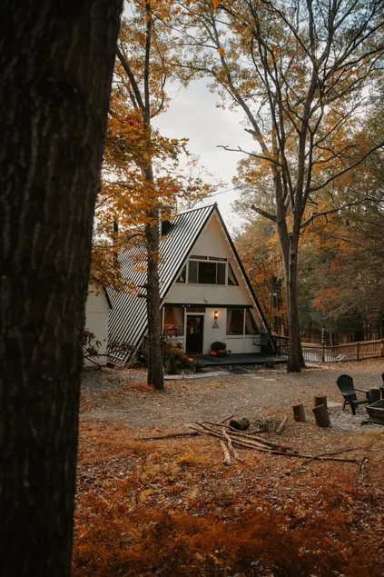 Luxury PA cabin, heated pool, hot tub, game r - Image 1