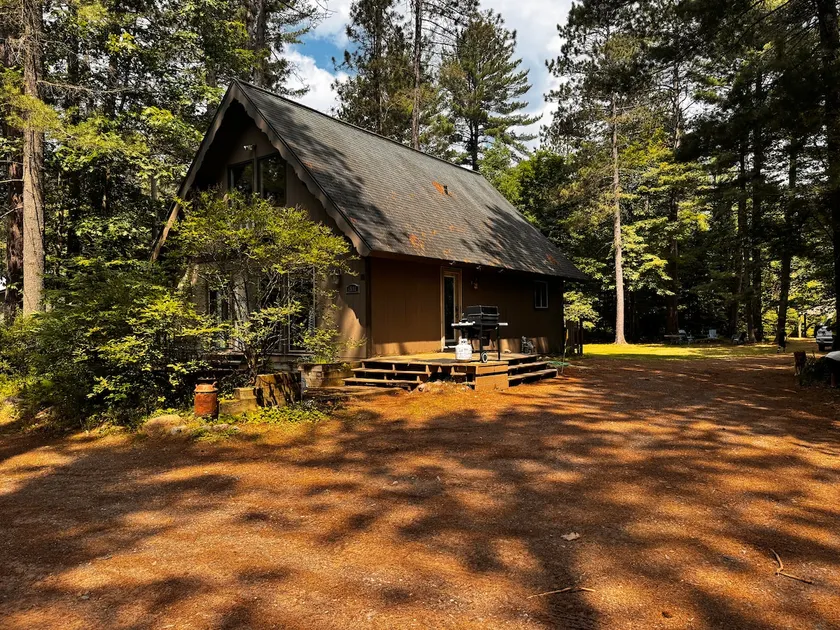 VP's Lando Chalet - Image 1